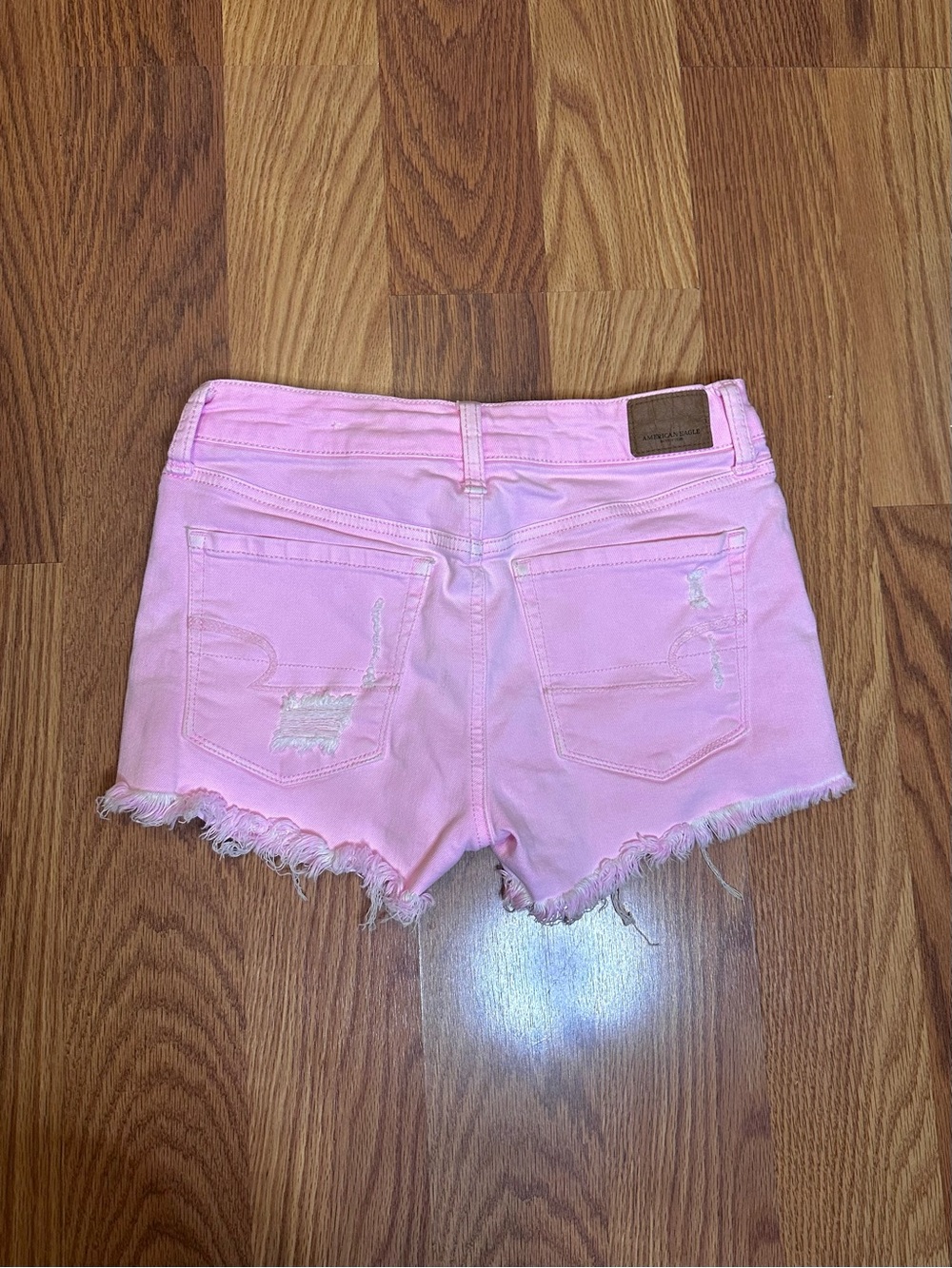 American Eagle Outfitters Pink Distressed Denim Shorts - Picture 3 of 4